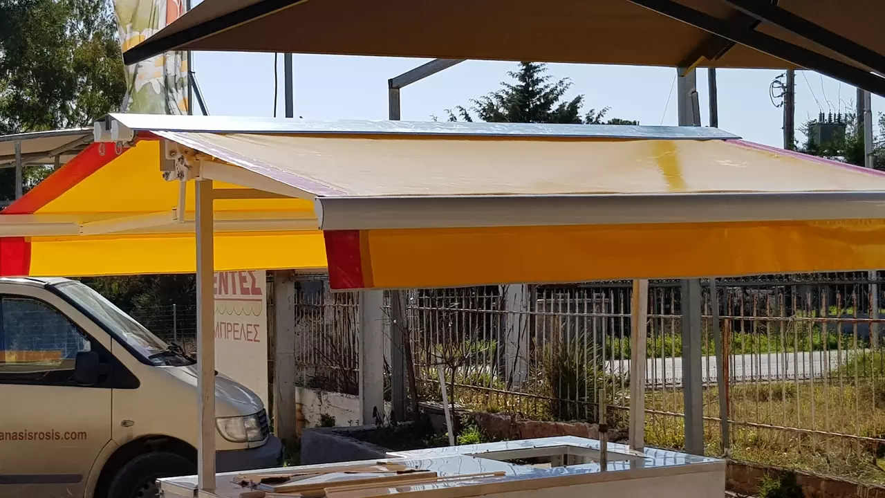 ΔΙΡΙΧΤΗ ΤΕΝΤΑ ΜΕ ΒΡΑΧΙΟΝΕΣ ΚΑΙ ΚΟΛΩΝΕΣ